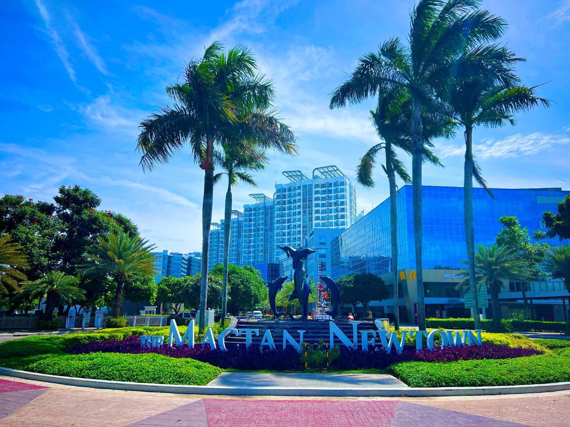 Mactan Newtown 8 Boulevard Deluxe Punta Engaño Exteriör bild